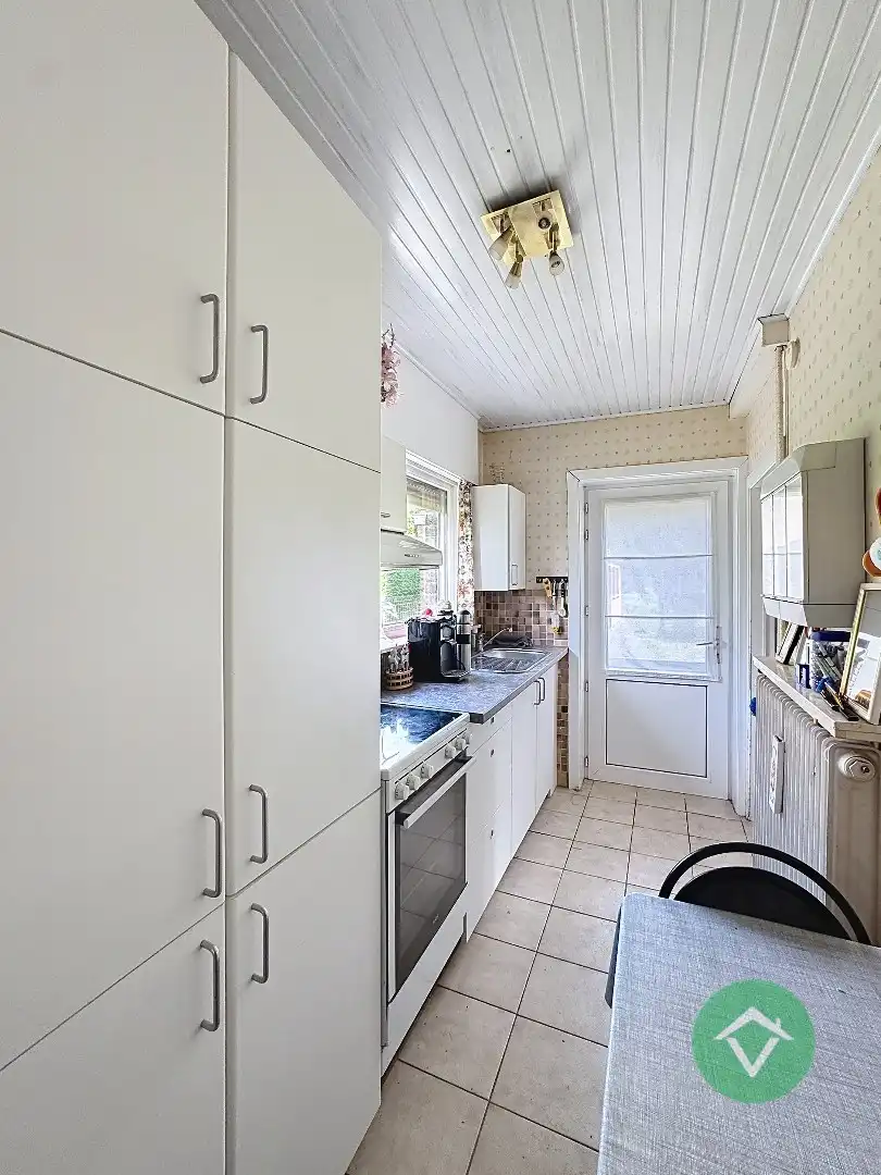 Woning met tal van mogelijkheden op ruim perceel (562m²) te Aartrijke foto 7