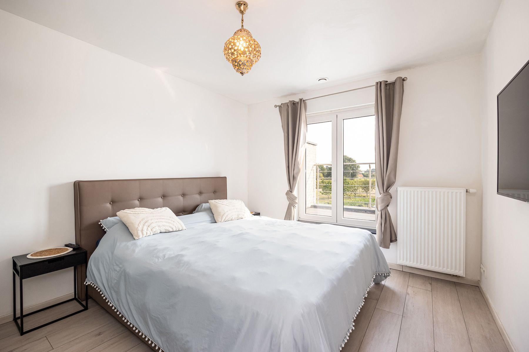 Moderne gezinswoning in landelijke omgeving. foto 9