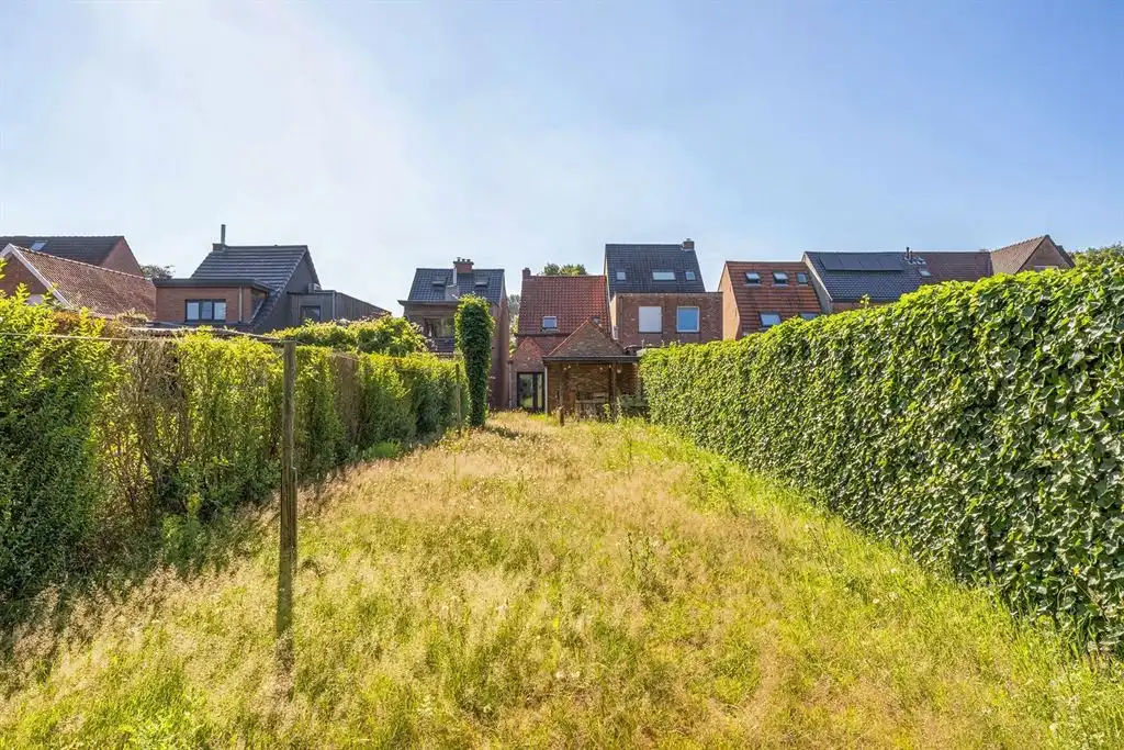 Te renoveren dorpswoning in doodlopende straat foto 15