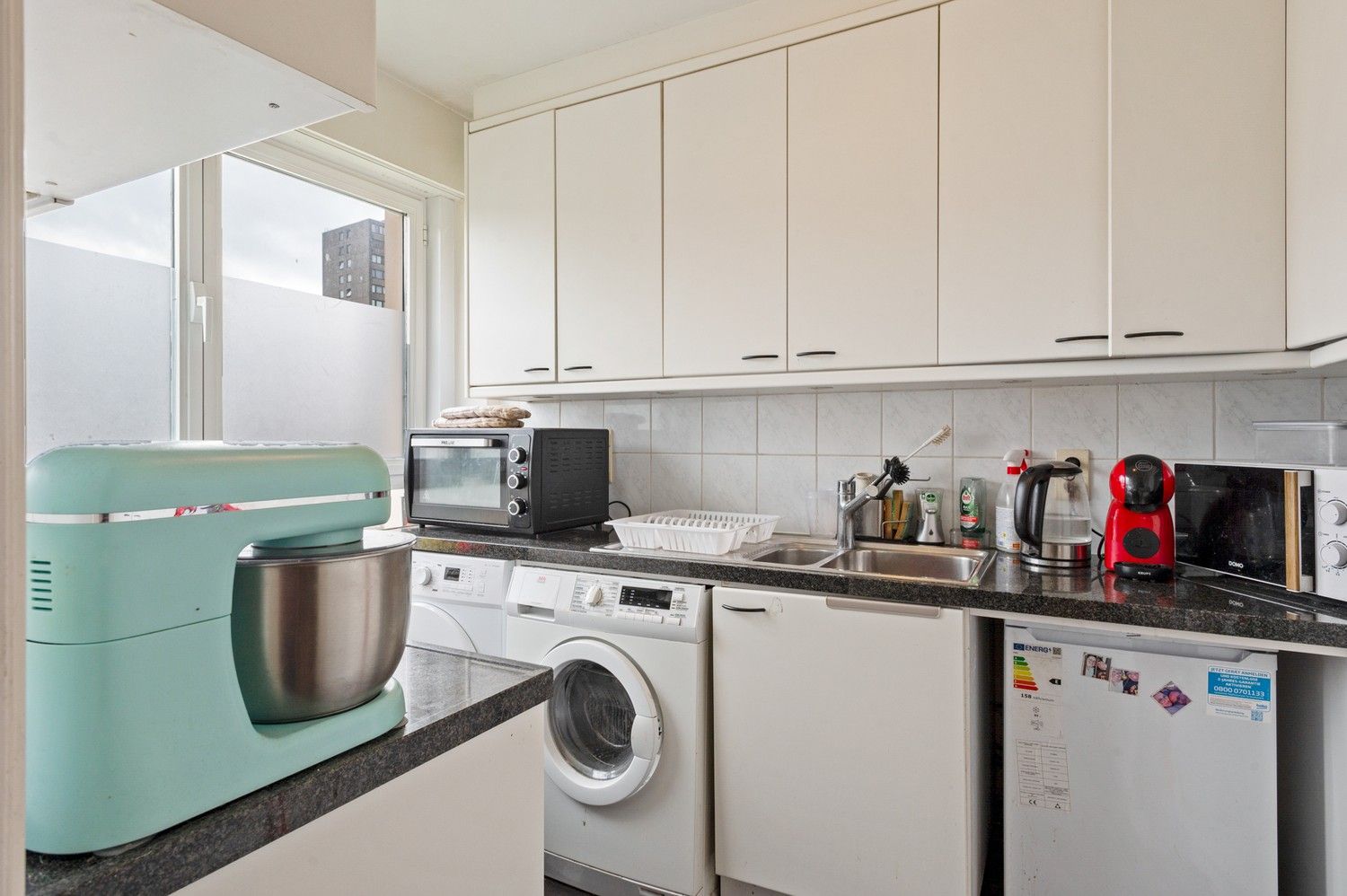 Instapklaar appartement met 2 slaapkamers te Deurne! foto 8