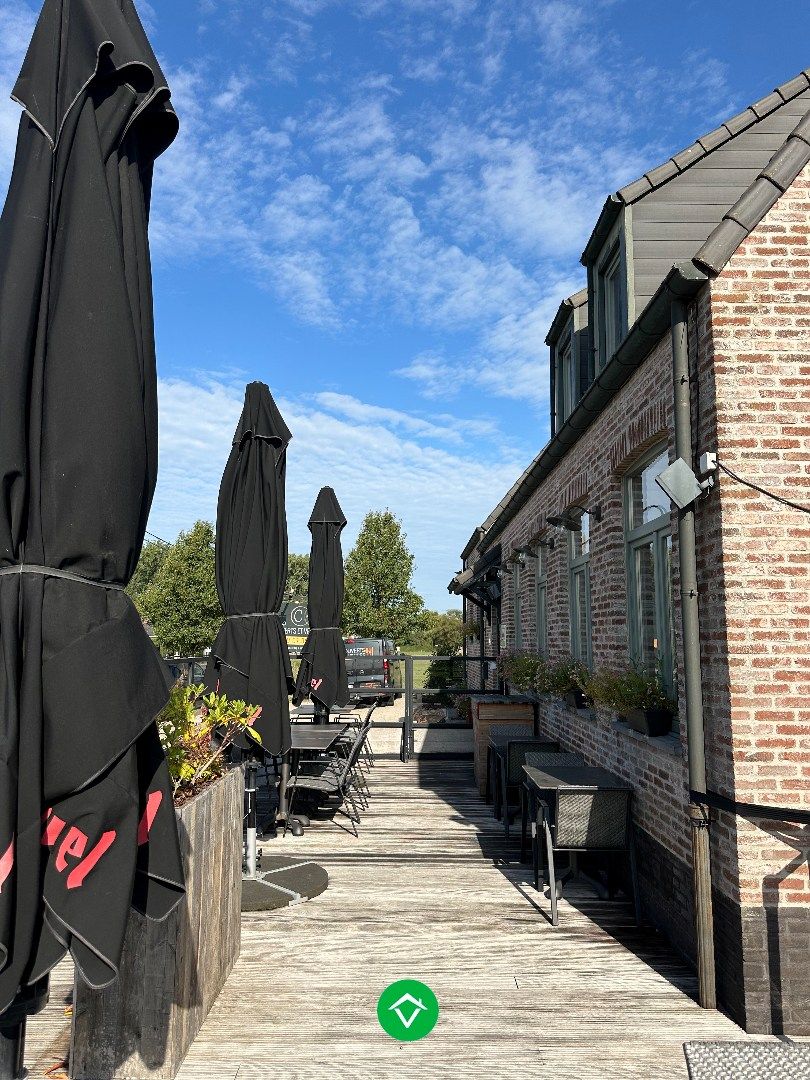 Combinatie wonen & werken: horecazaak met woonst in Eernegem foto 48