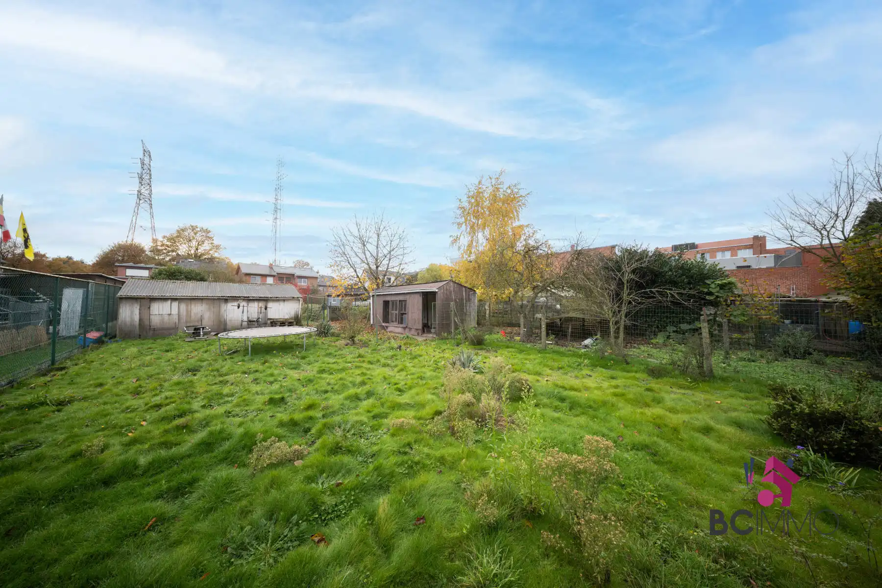 Ruime, tijdloze gezinswoning met 4 slaapkamers, grote tuin en garage en centraal gelegen in Genk foto 24