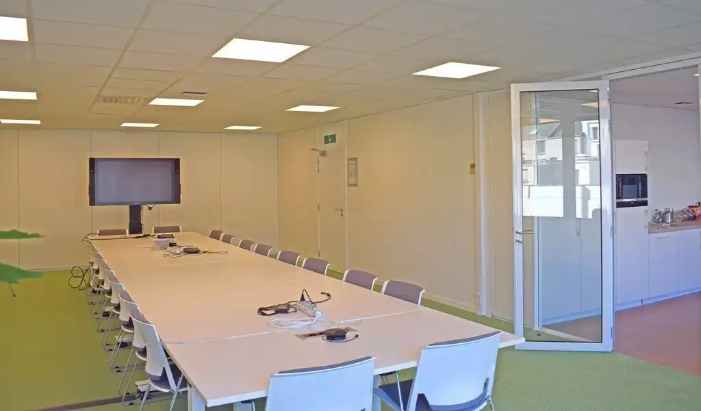 Kantoorruimte te huur in Quinten Building te Berchem foto 5