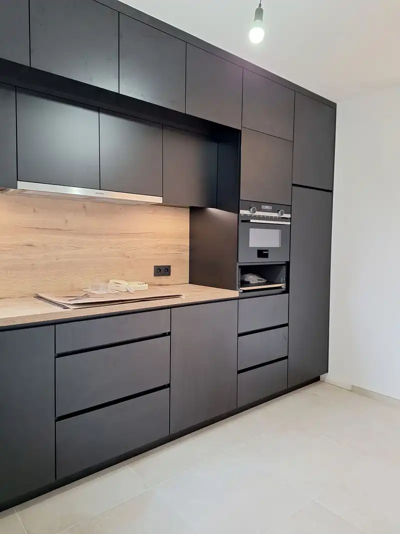 Stijlvol gerenoveerd appartement te Hasselt centrum foto 9