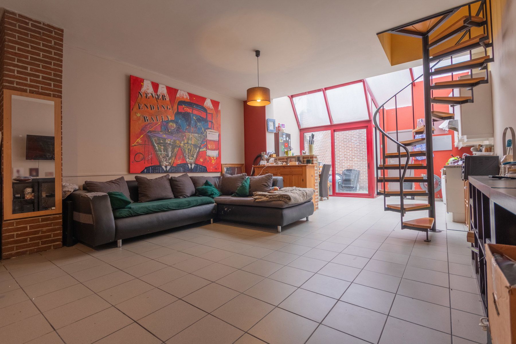 Gunstig gelegen woning met 2 slaapkamers en zolder foto 4