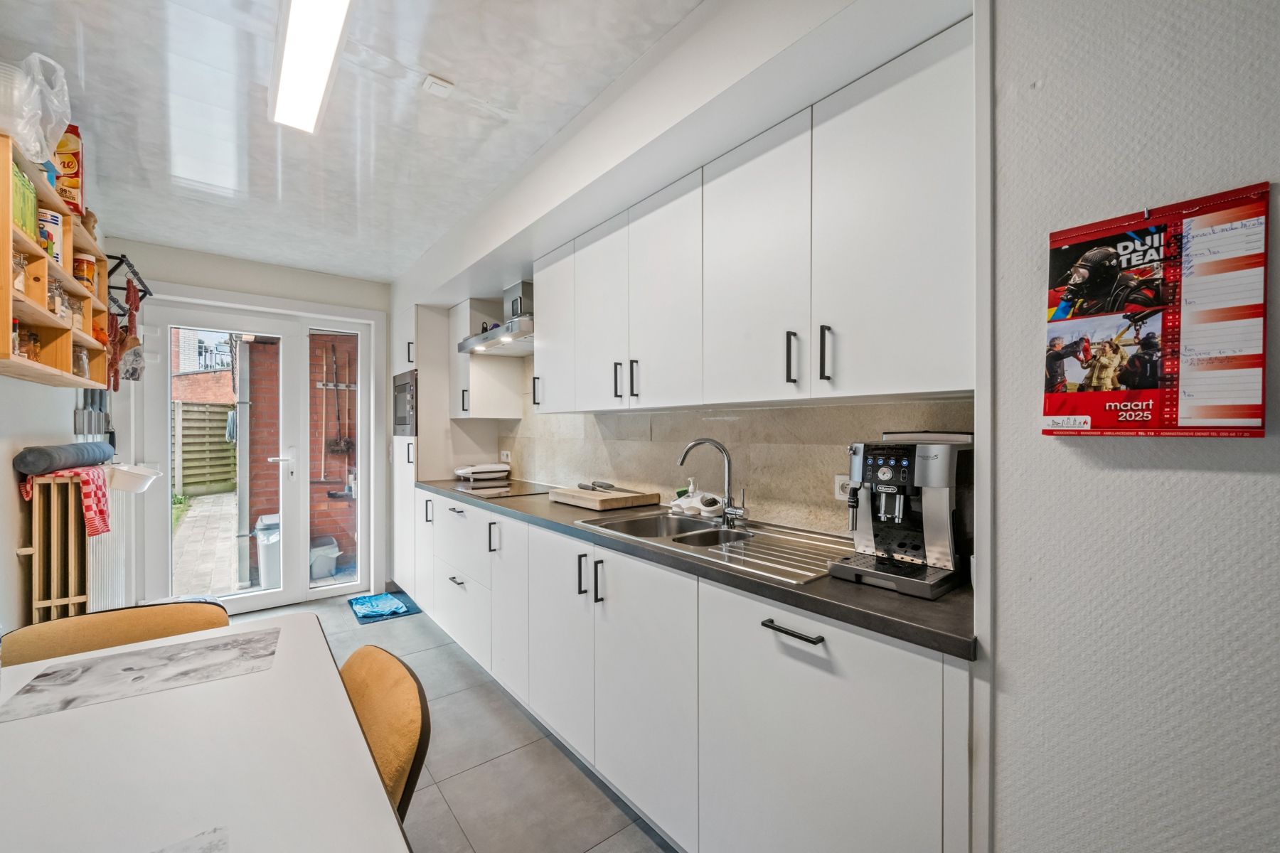 Ruim glvl 3slpk-appartement mét zonnige tuin in Assebroek! foto 8