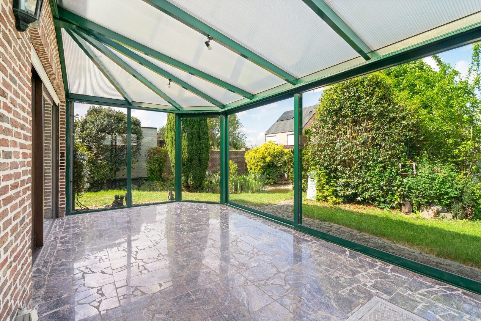 Te koop te Moerbeke – Ruime open bebouwing met 3 slaapkamers, open zolder, tuin en garage foto 11