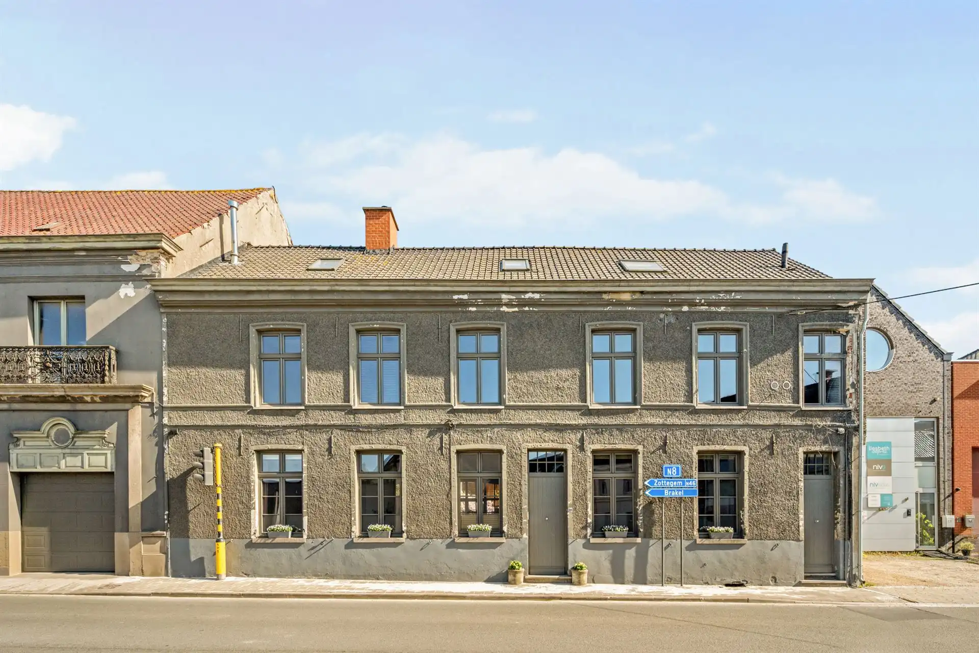 Karaktervolle herenwoning + kantoor en extra nieuwbouwwoning foto 29