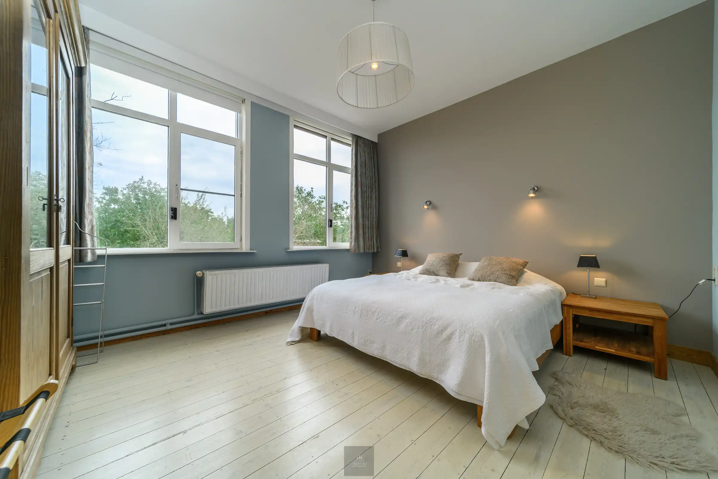 Historische grandeur en hedendaags comfort in een unieke pastorie te Stuivekenskerke. foto 28