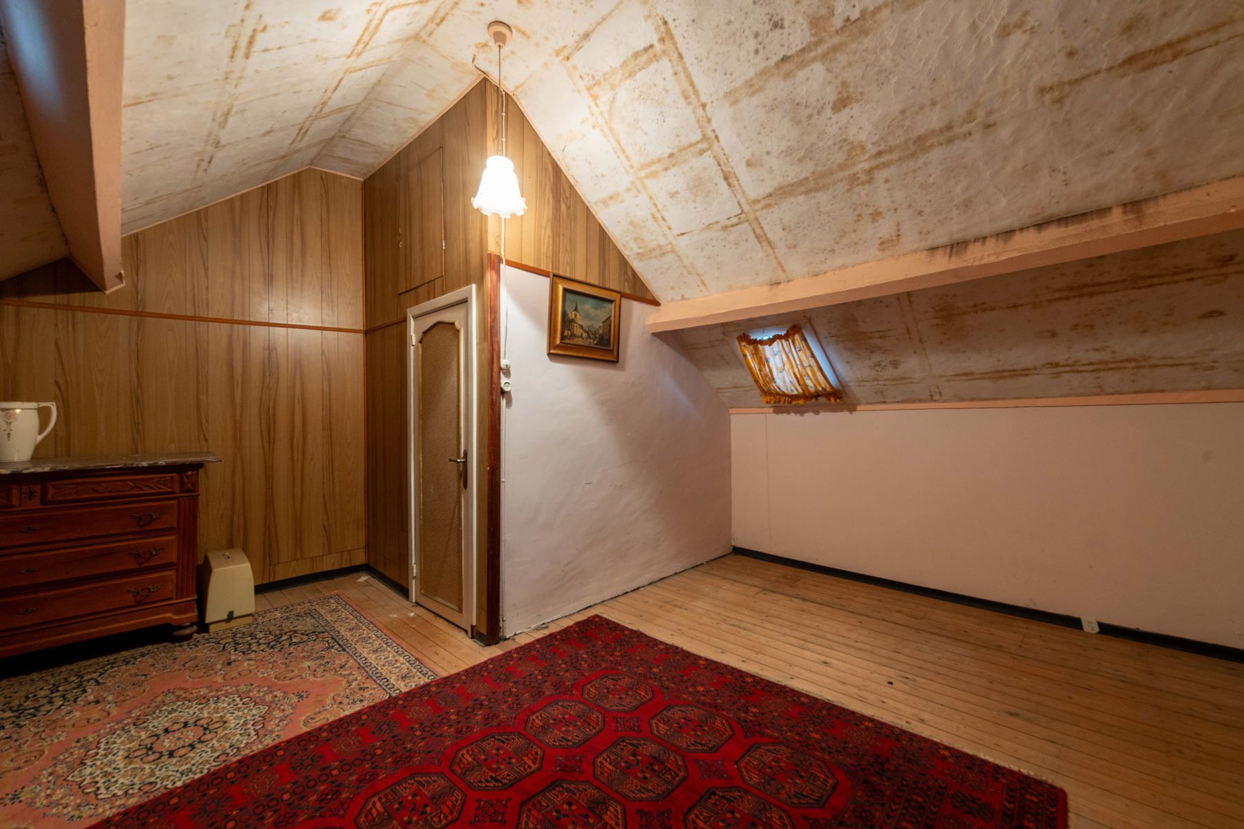 Ruime te renoveren woning met leuke tuin.&nbsp; foto 12