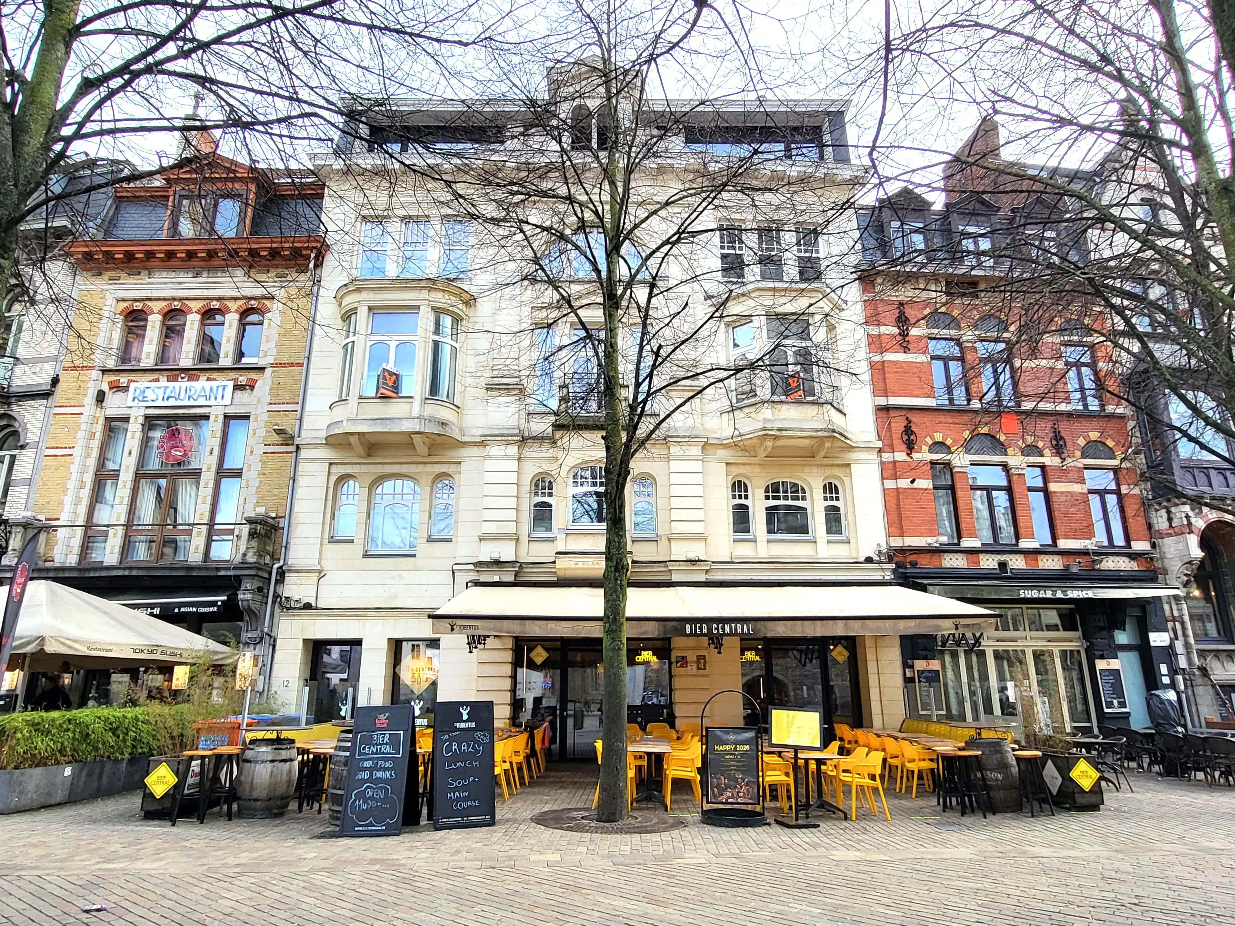 Prachtig energiezuinig appartement met 2 slaapkamers en zonnig balkon, in het centrum van de Stad Gent.  foto {{pictureIndex}}