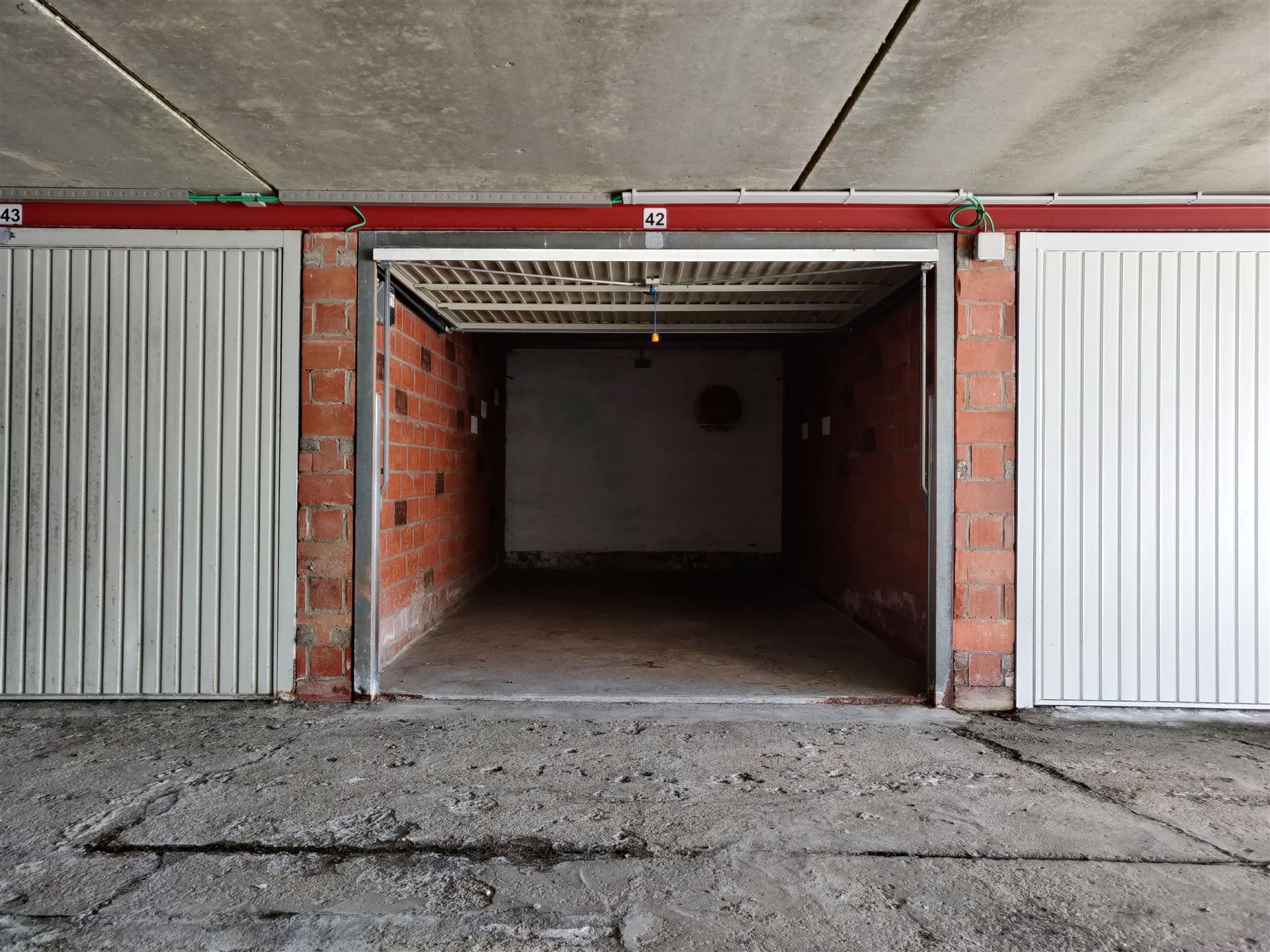 garagebox foto {{pictureIndex}}