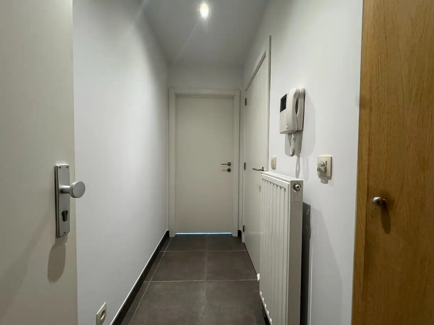 TE HUUR - Duplex appartement met 2slpk en terras foto 3