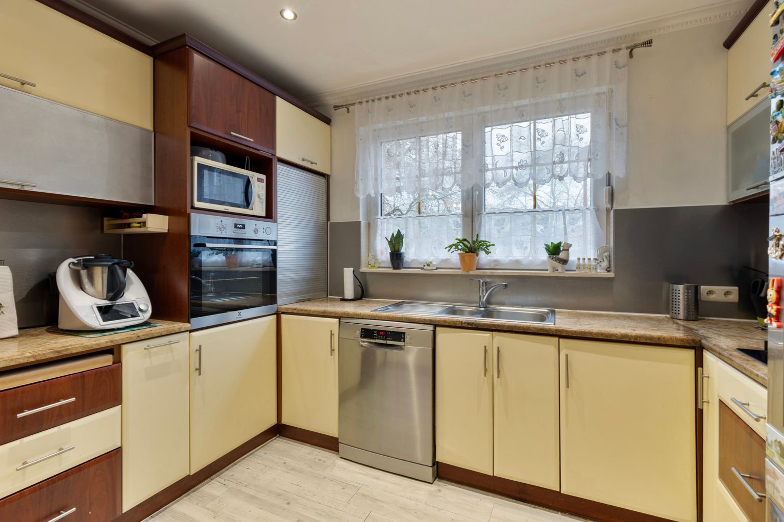 immo DAVID stelt voor: 3- gevel woning foto 4