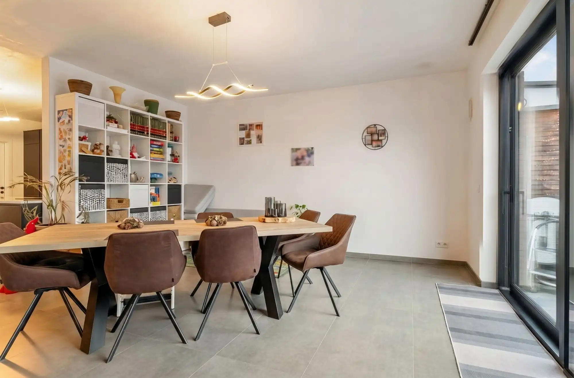 PERFECT ONDERHOUDEN GELIJKVLOERS APPARTEMENT MET 3 SLAAPKAMERS EN PRIVATE TUIN VAN 8A90CA TE KORSPEL foto 6