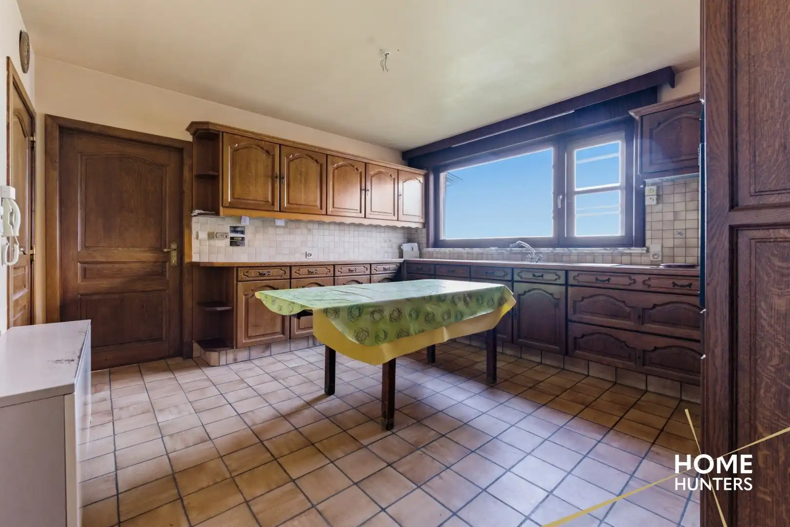 Landelijke villa met bijgebouw en weide op 4.700 m² in Boezinge foto 9