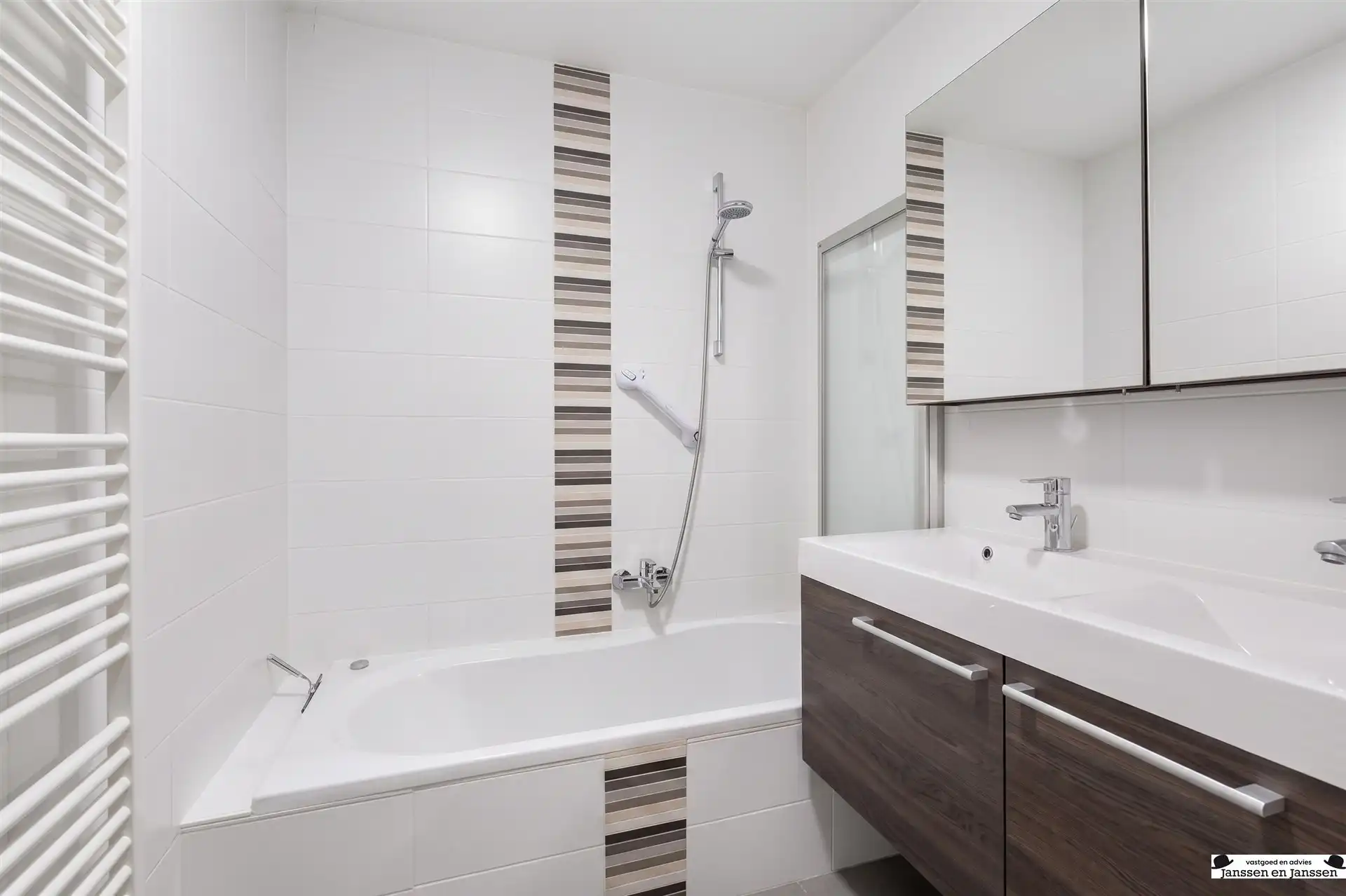 Appartement met duinenzicht in het centrum van Bredene foto 9