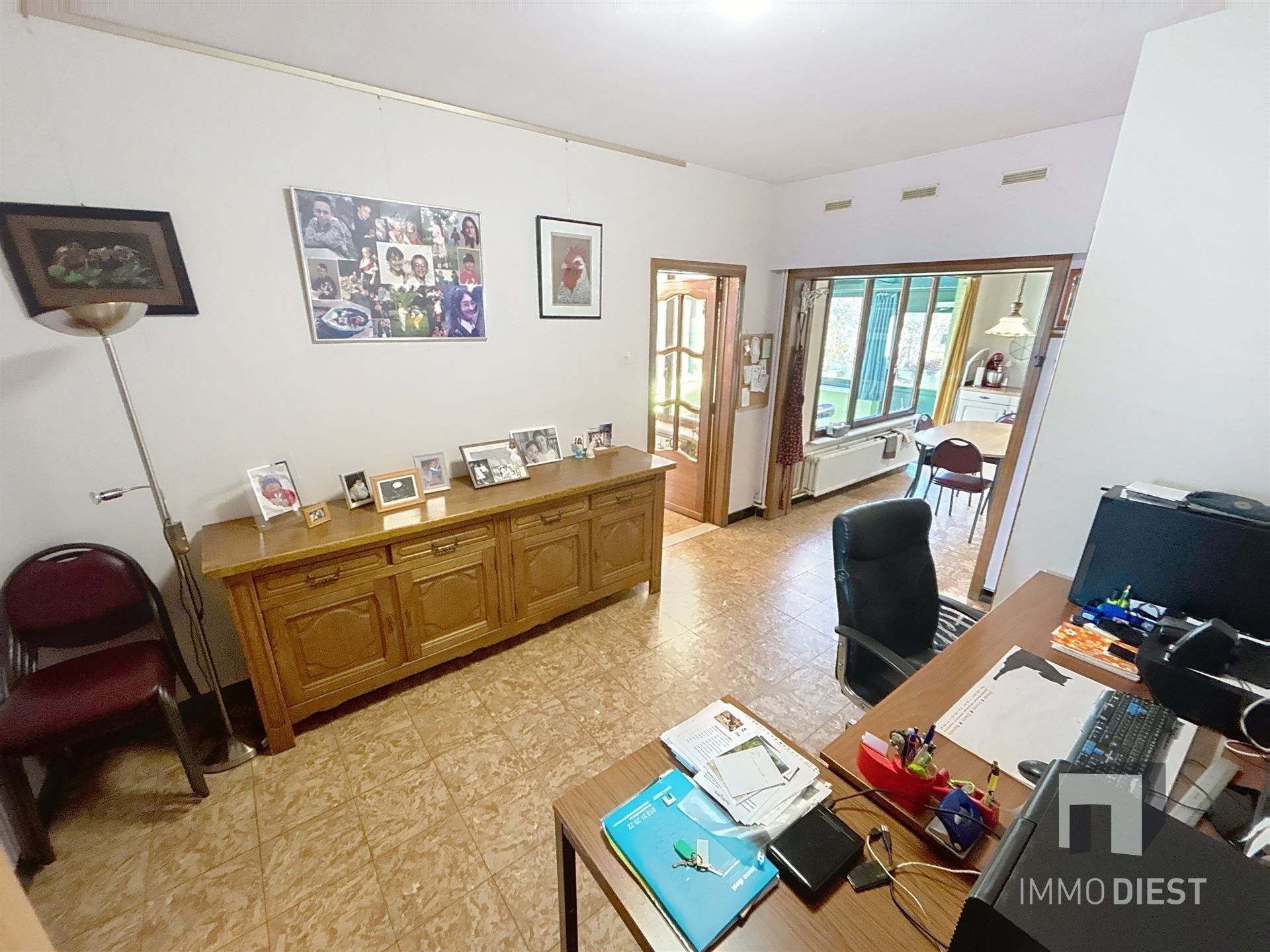 Gezinswoning op mooie locatie op 8,60are foto 19