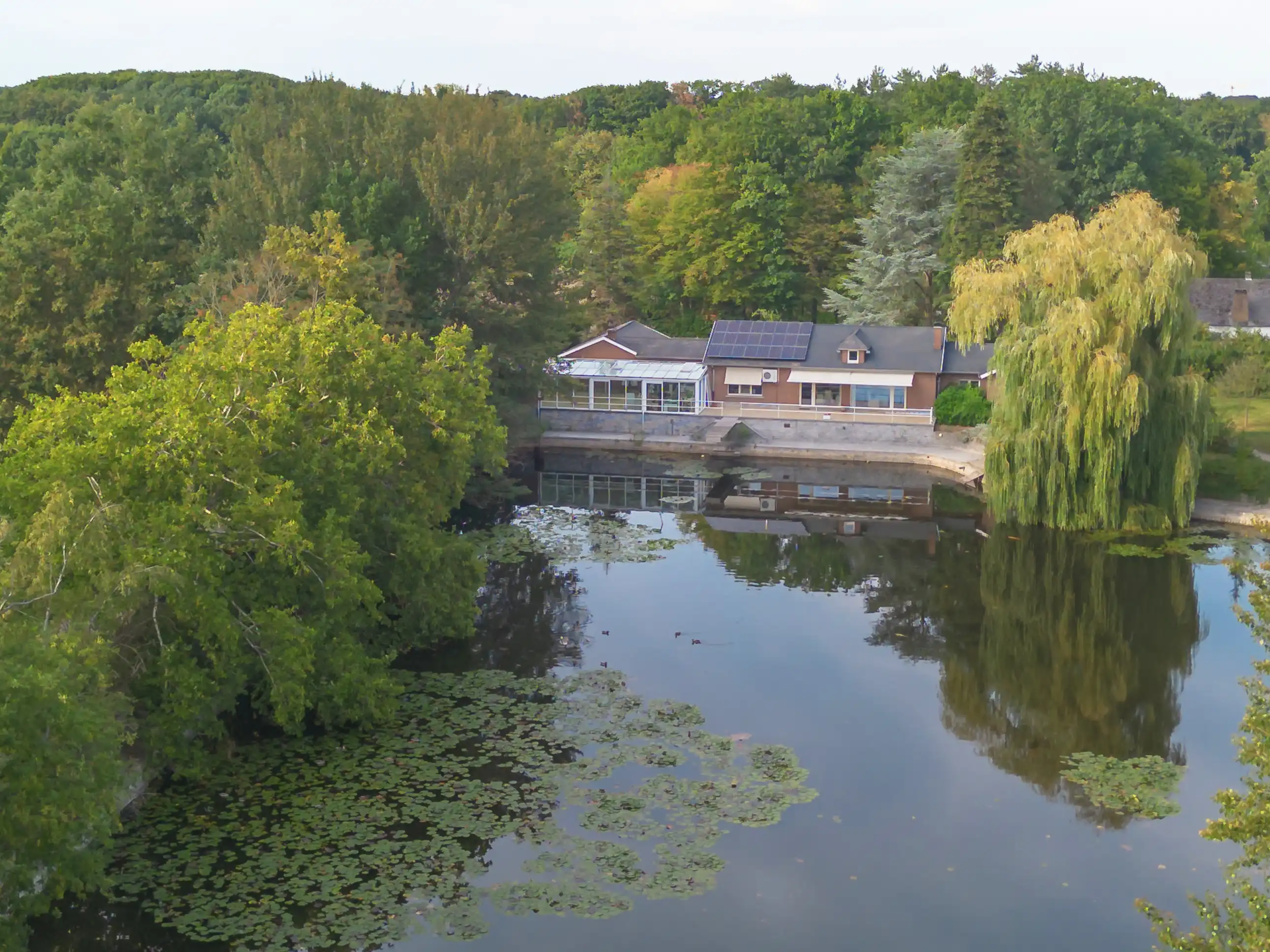 Exclusieve paviljoenvilla met private vijver en vissershuis in Haacht foto 15