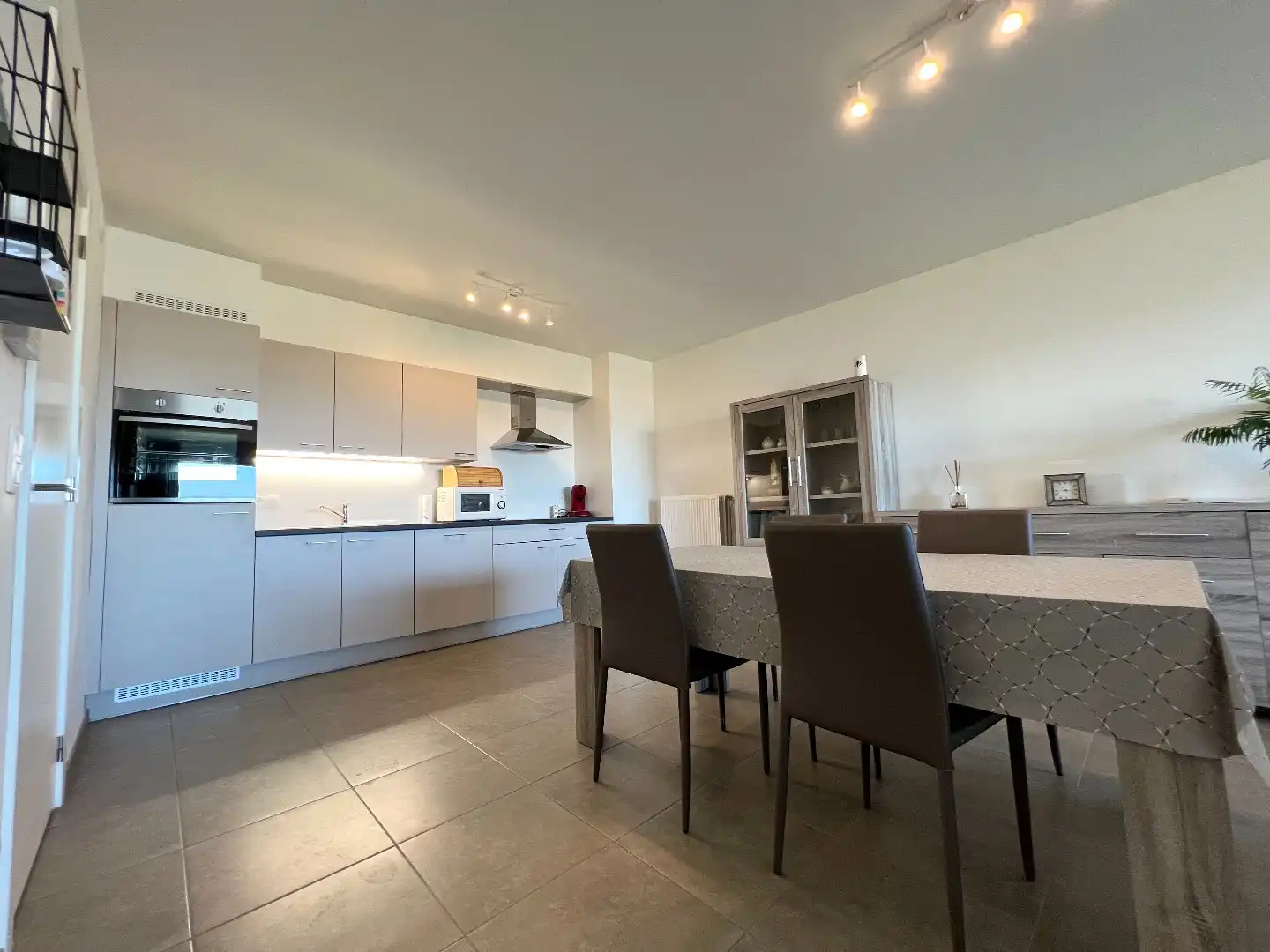 Energiezuinig appartement te huur te Harelbeke! foto 10