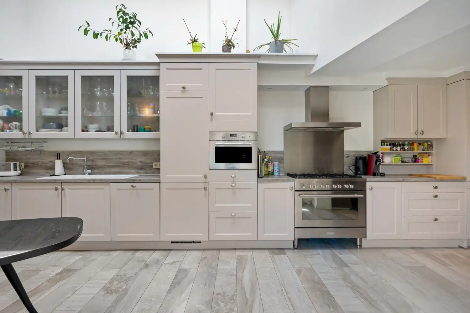 Recent gerenoveerde woning met 4 slaapkamers en ruime tuin foto 4