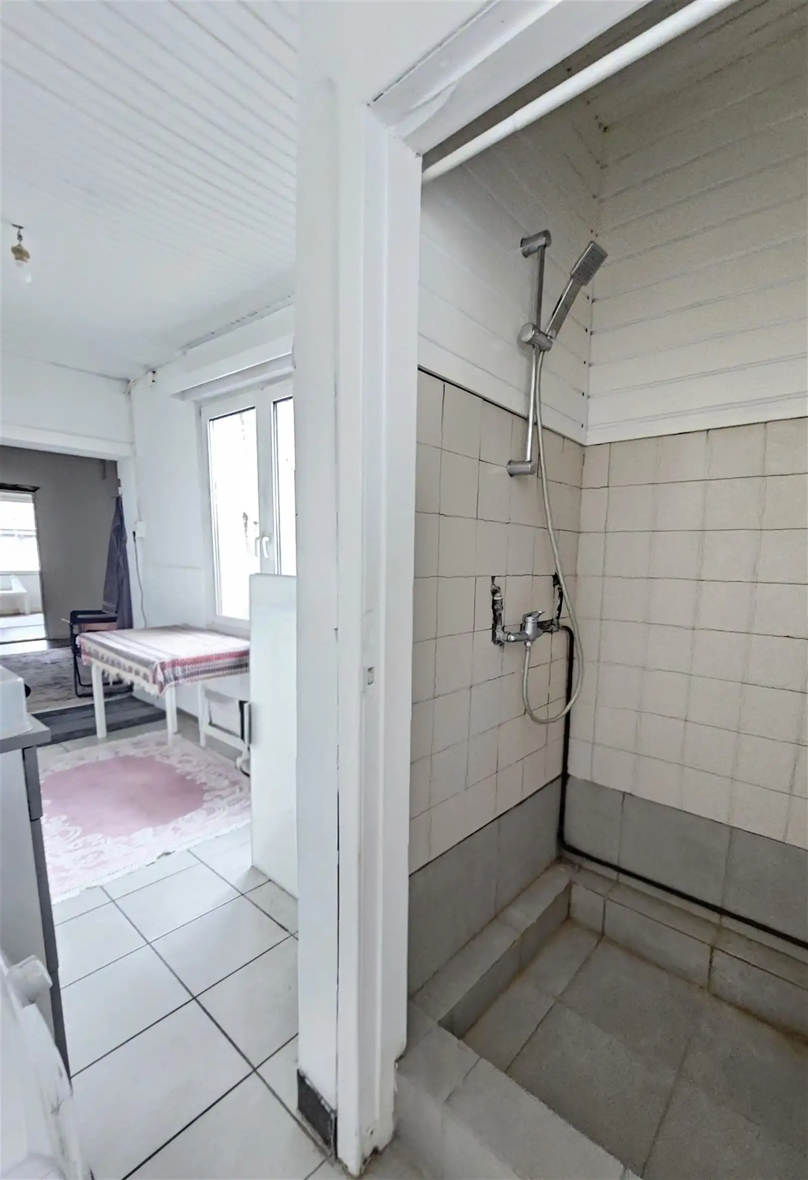 Woning ingedeeld in 3 appartementen foto 19