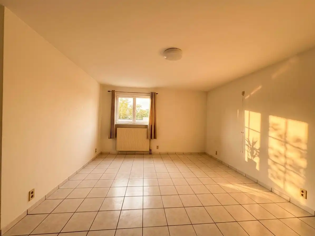 SUPER RUIM APPARTEMENT INCLUSIEF GARAGEBOX foto 4