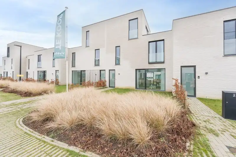 Instapklare woning in Waregem foto 18