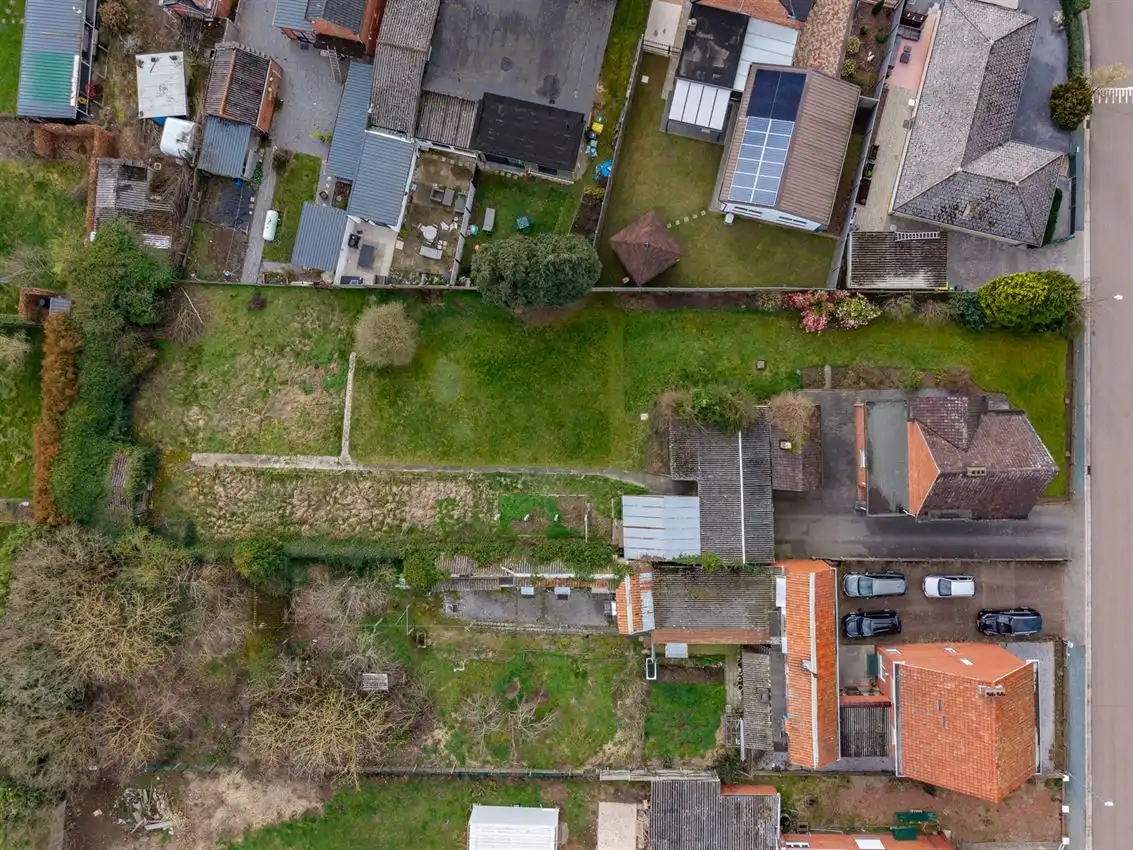 Rustig gelegen te renoveren woning met 3 slk foto 32