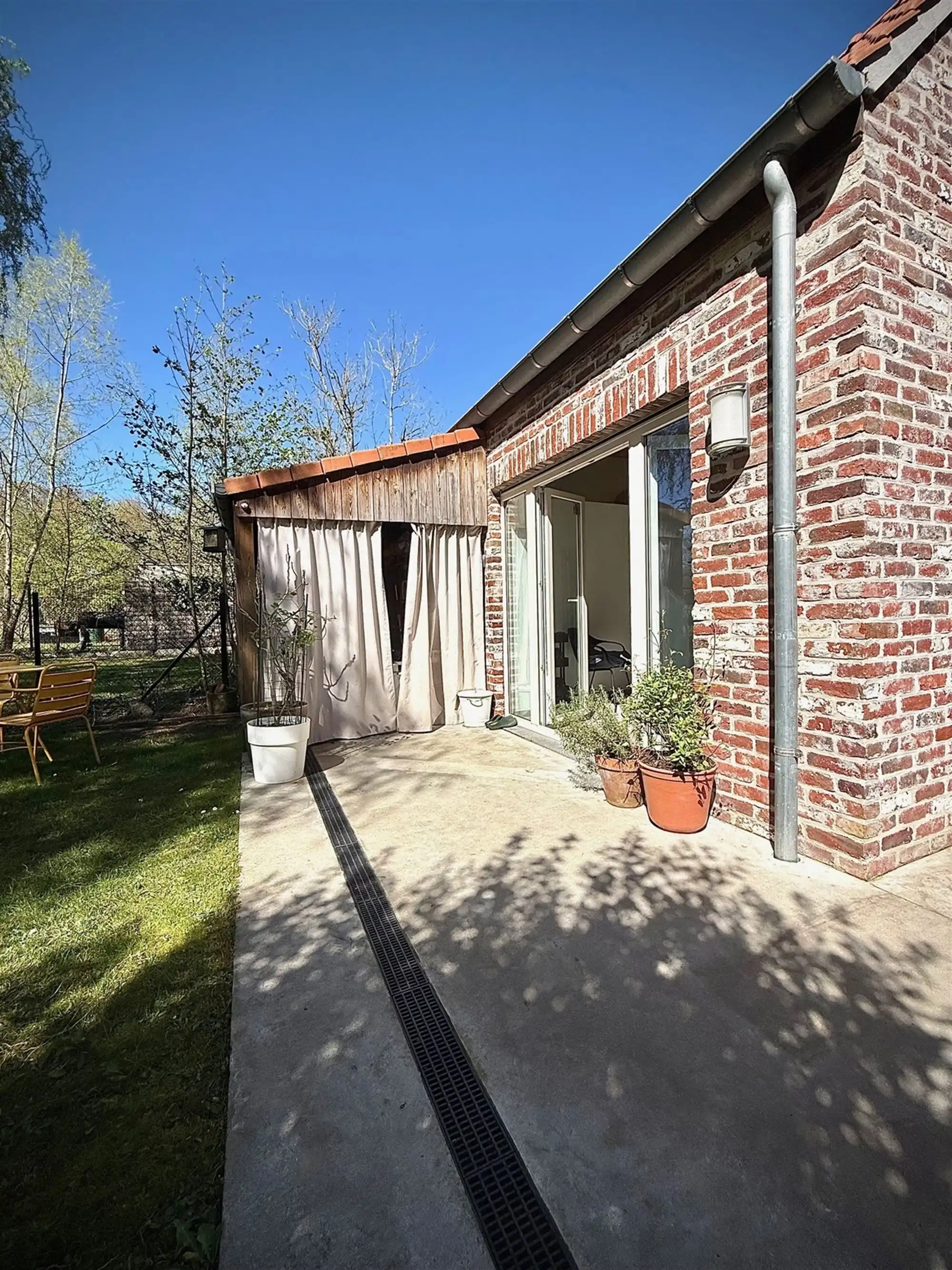 Instapklare charmante DORPSWONING met 3 slpks, 2 badks en tuin foto 11