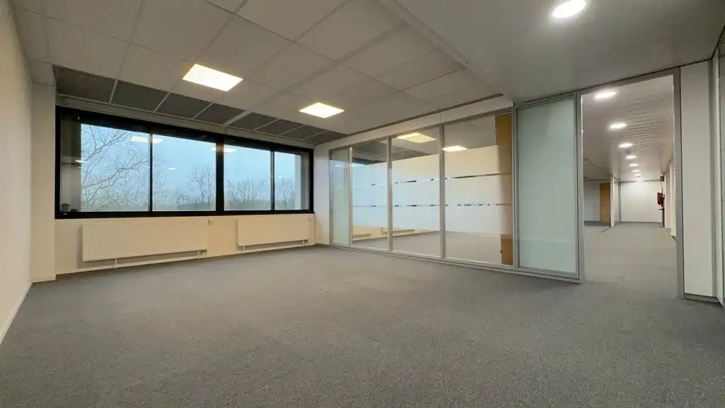 Kantoren met zicht op Schelde te huur in The Office 03 te Gent foto 14