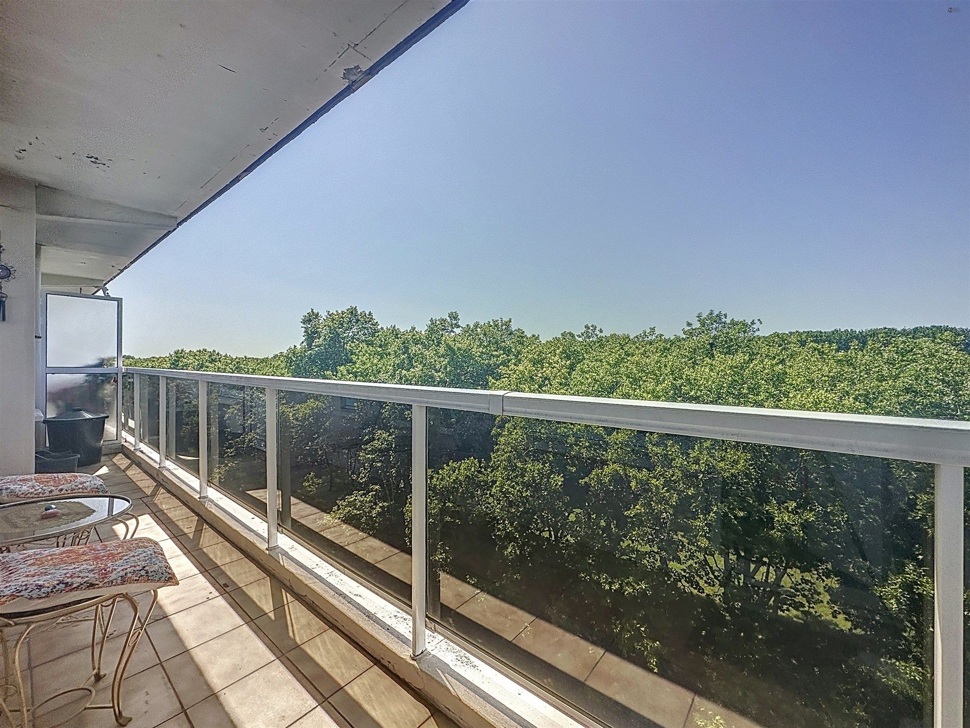 Ruim en lichtrijk 3 slpk app met een fantastisch uitzicht foto 3