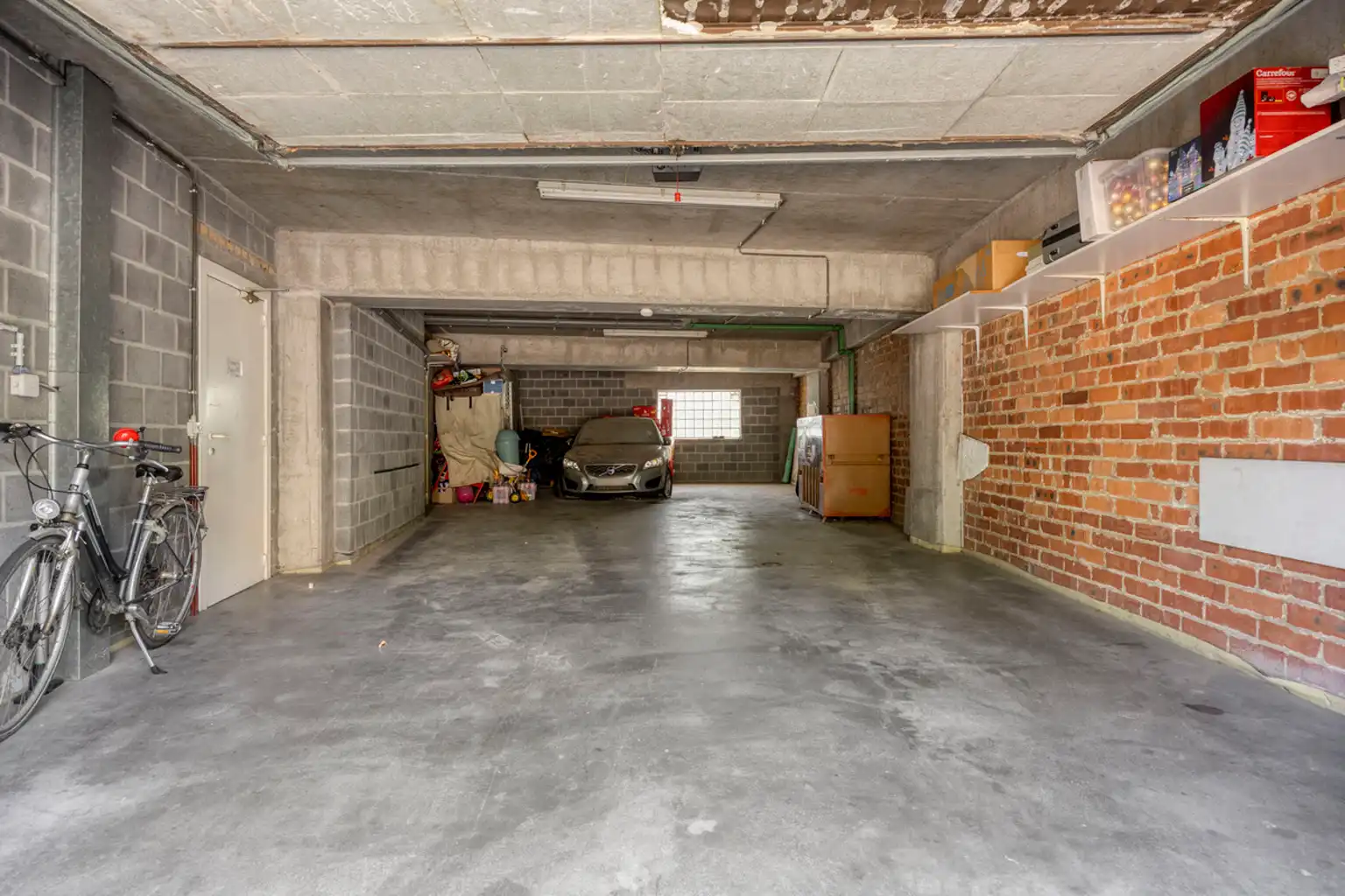1-slaapkamerappartement met terras en overdekte staanplaats foto 11