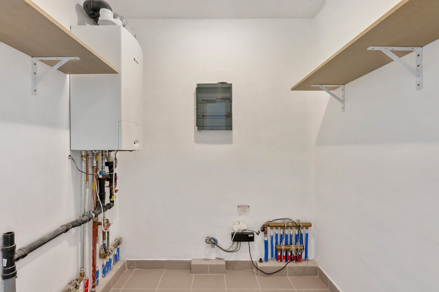 Instapklaar appartement met 2 slaapkamers en terras – centraal gelegen op de grens met Berlaar-Heikant. foto 16