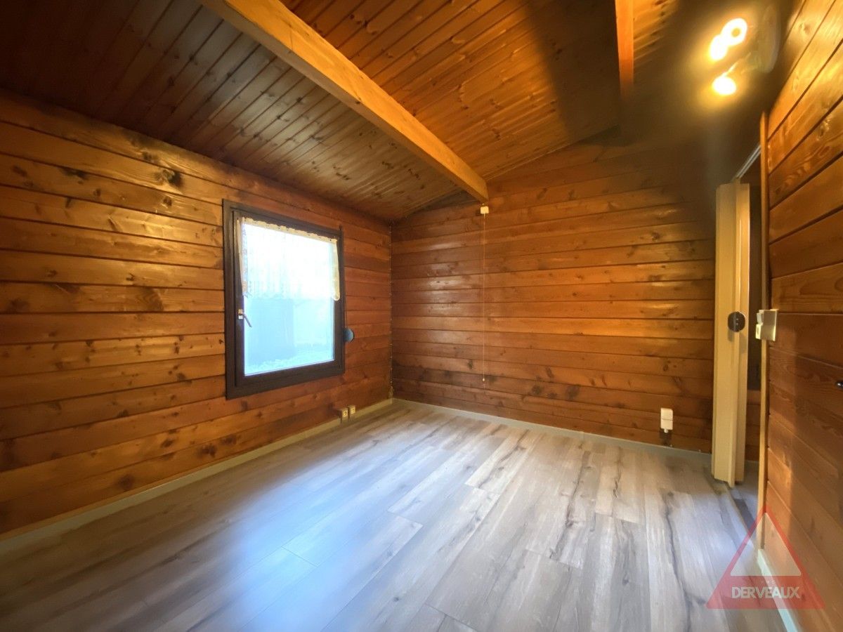 Zonnebeke – Charmante chalet in bosrijke omgeving foto 5