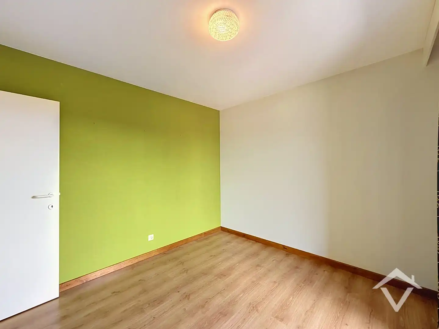 Instapklaar appartement met 2 slaapkamers, 2 bergingen en garage te Eernegem foto 26