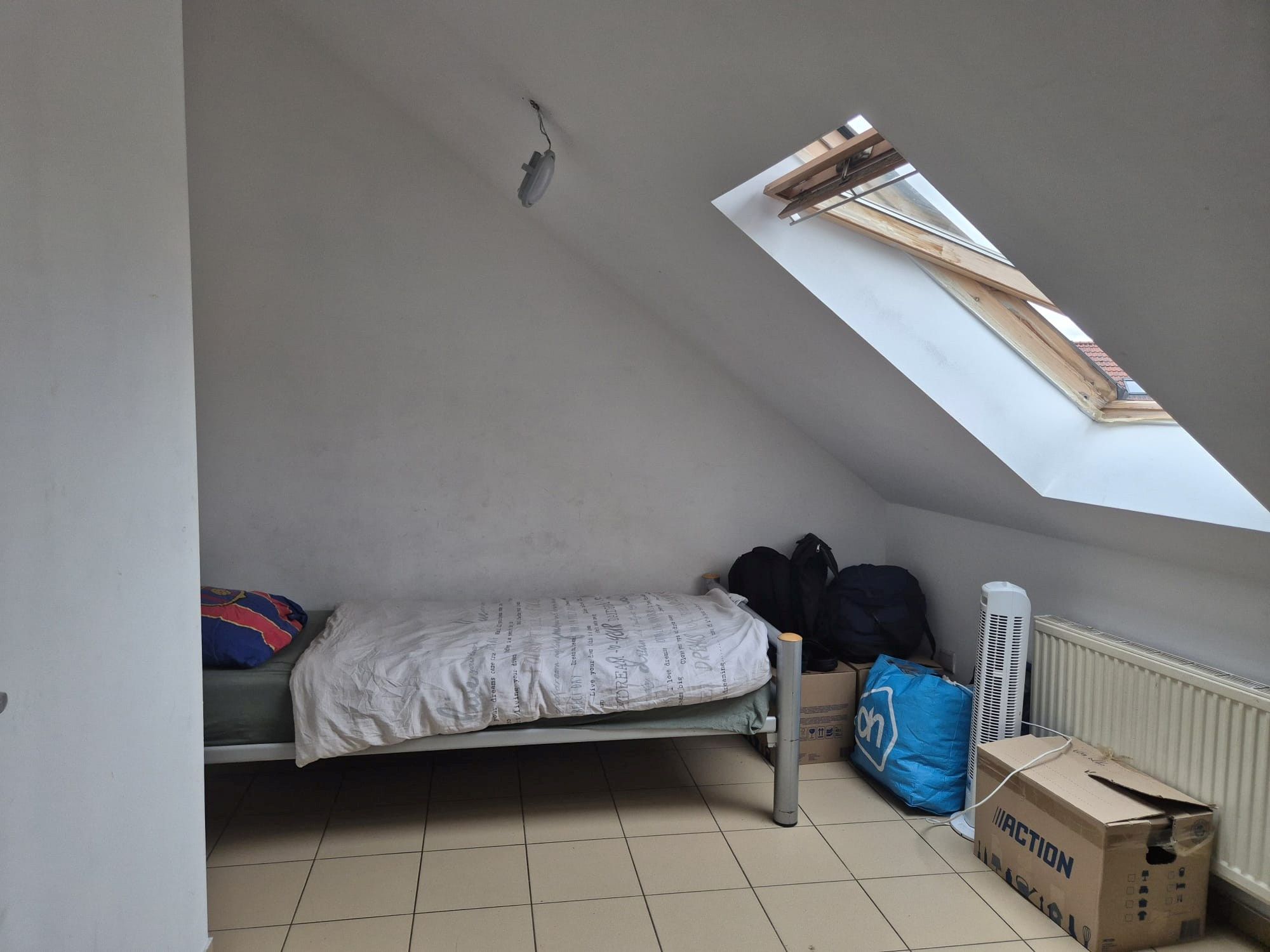 Handelspand met duplex appartement in het hart van Maasmechelen foto 16