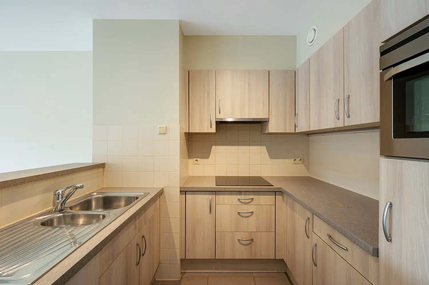 Groot woonappartement (109m²) met terrassen in villa residentie foto 12