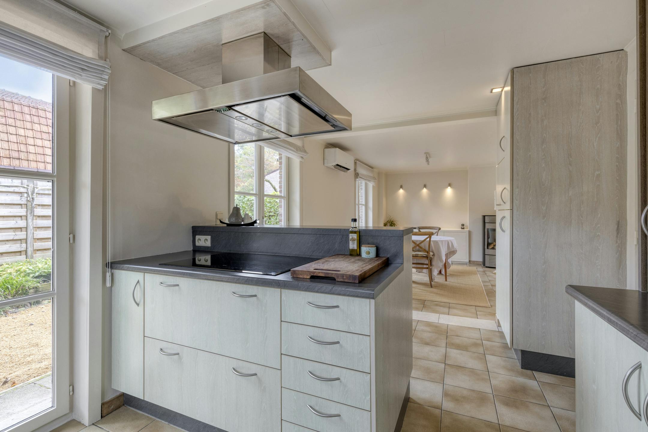 Charmante woning te koop gelegen in een oase van rust foto 6