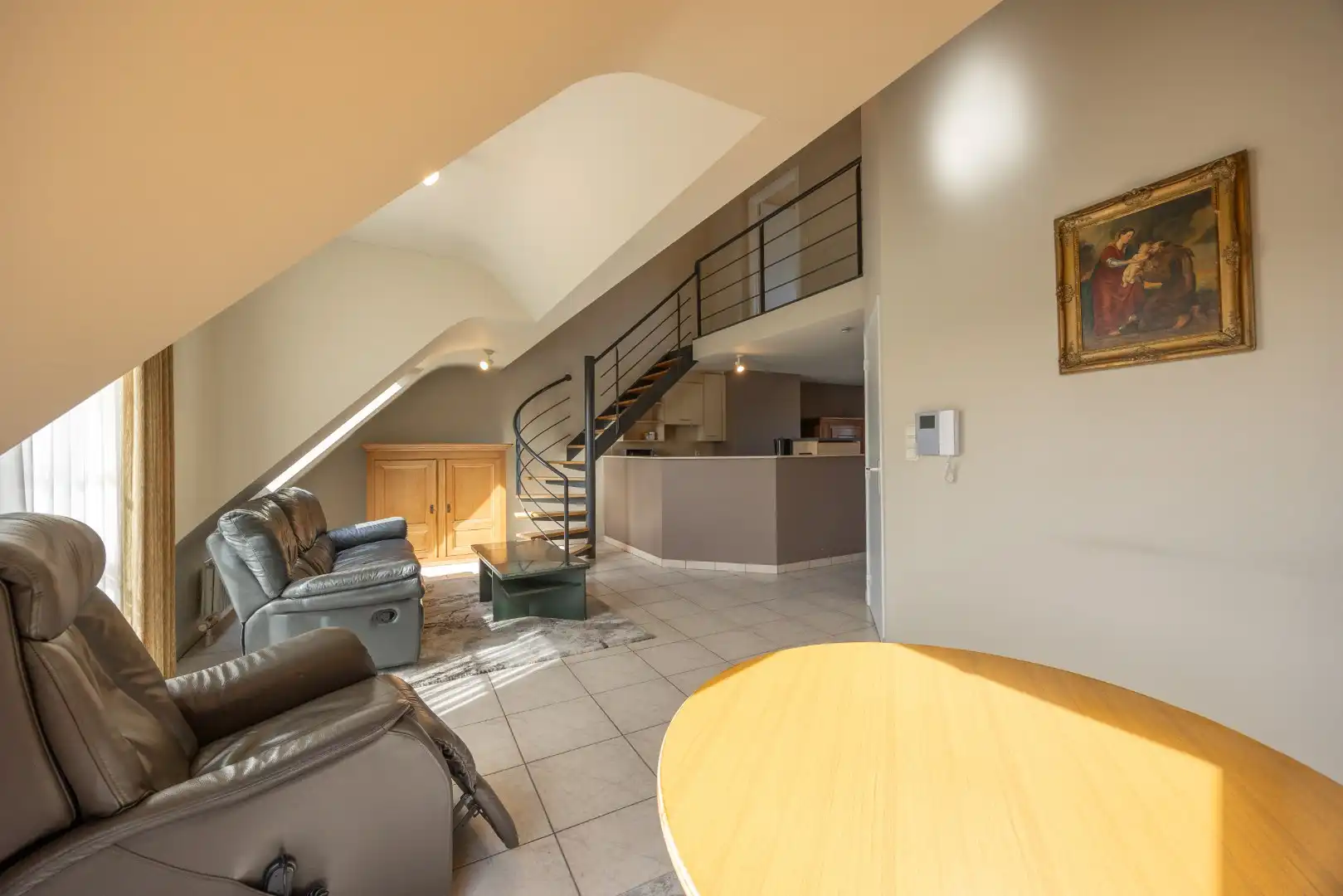 Instapklaar appartement te koop! foto 5