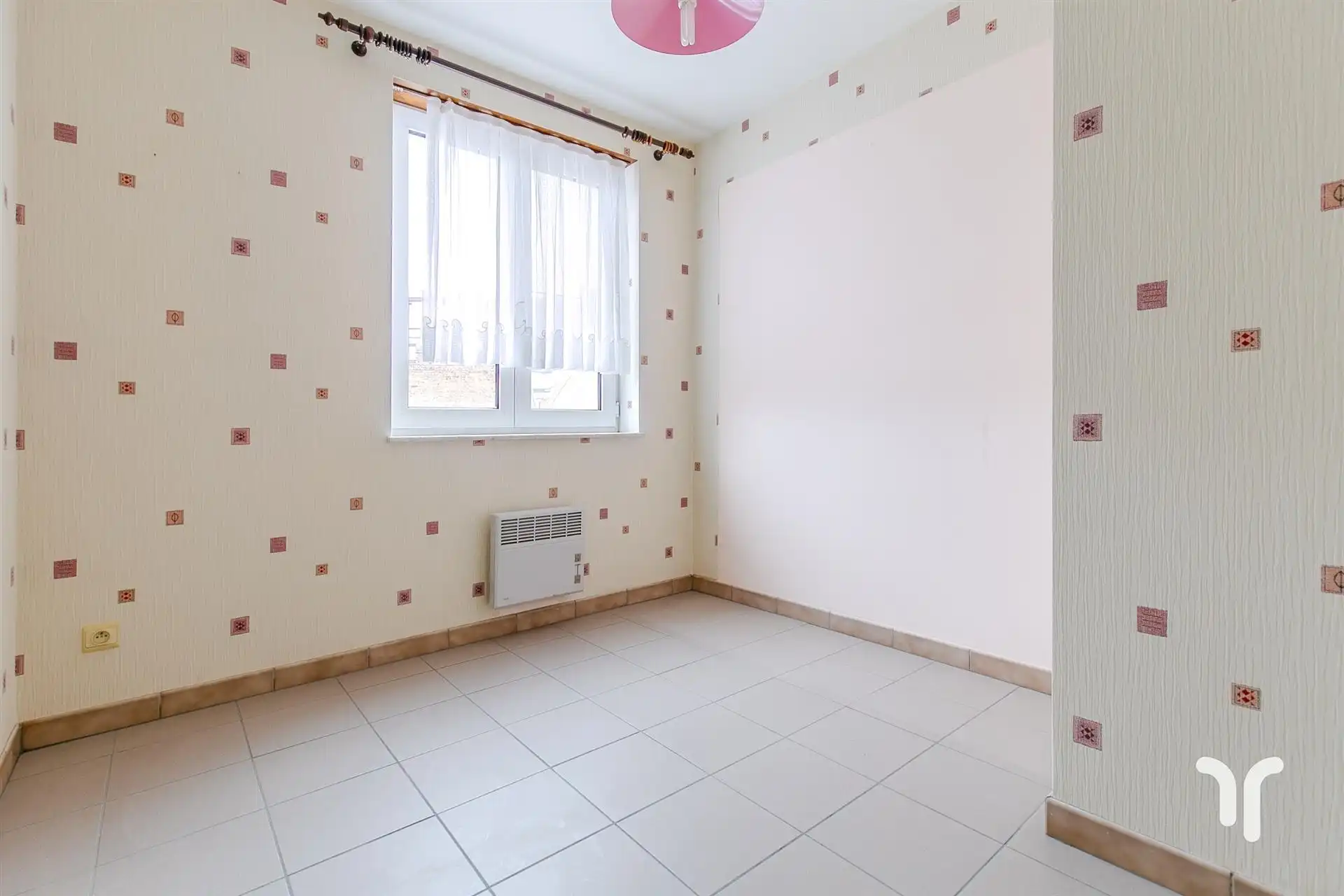 Centraal gelegen appartement met 2 slaapkamers foto 4