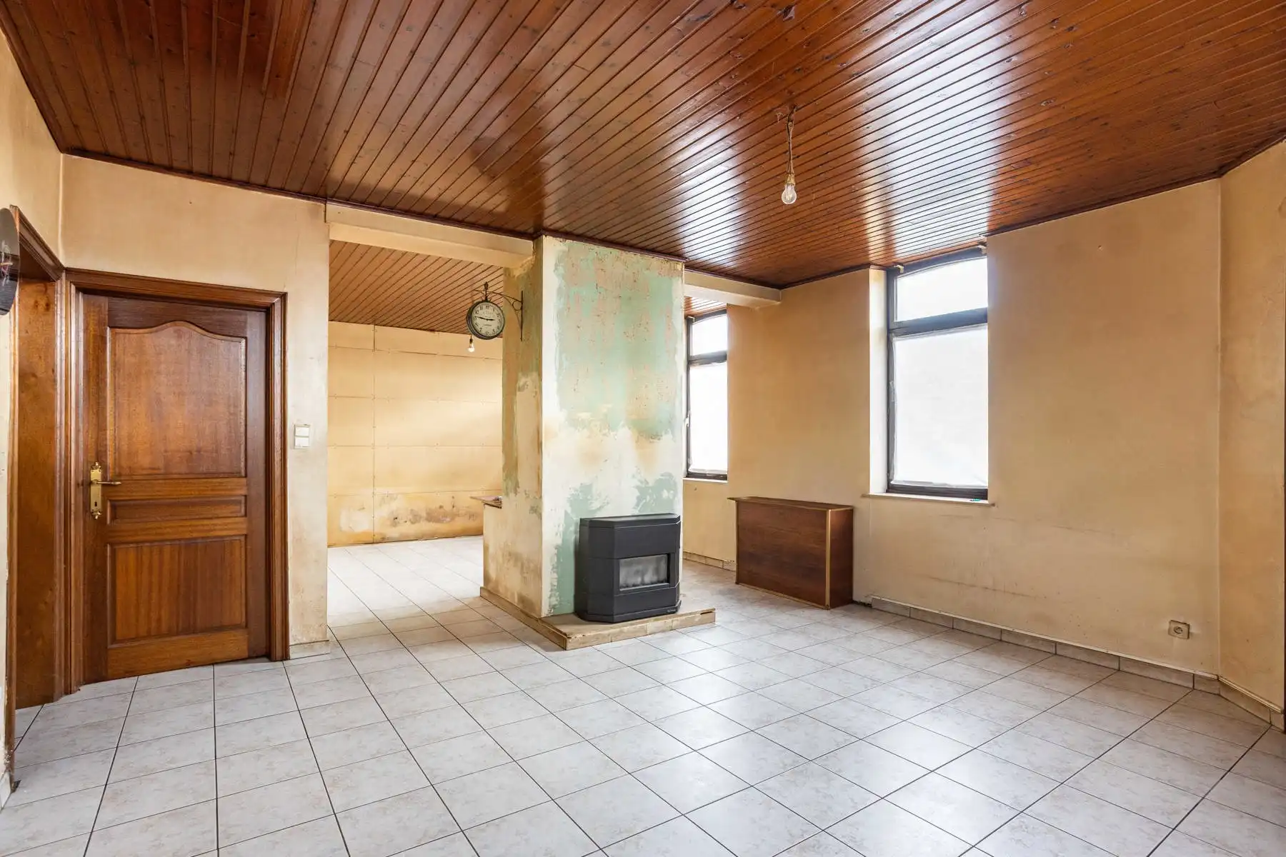 Te renoveren pand te Aaigem! foto 4