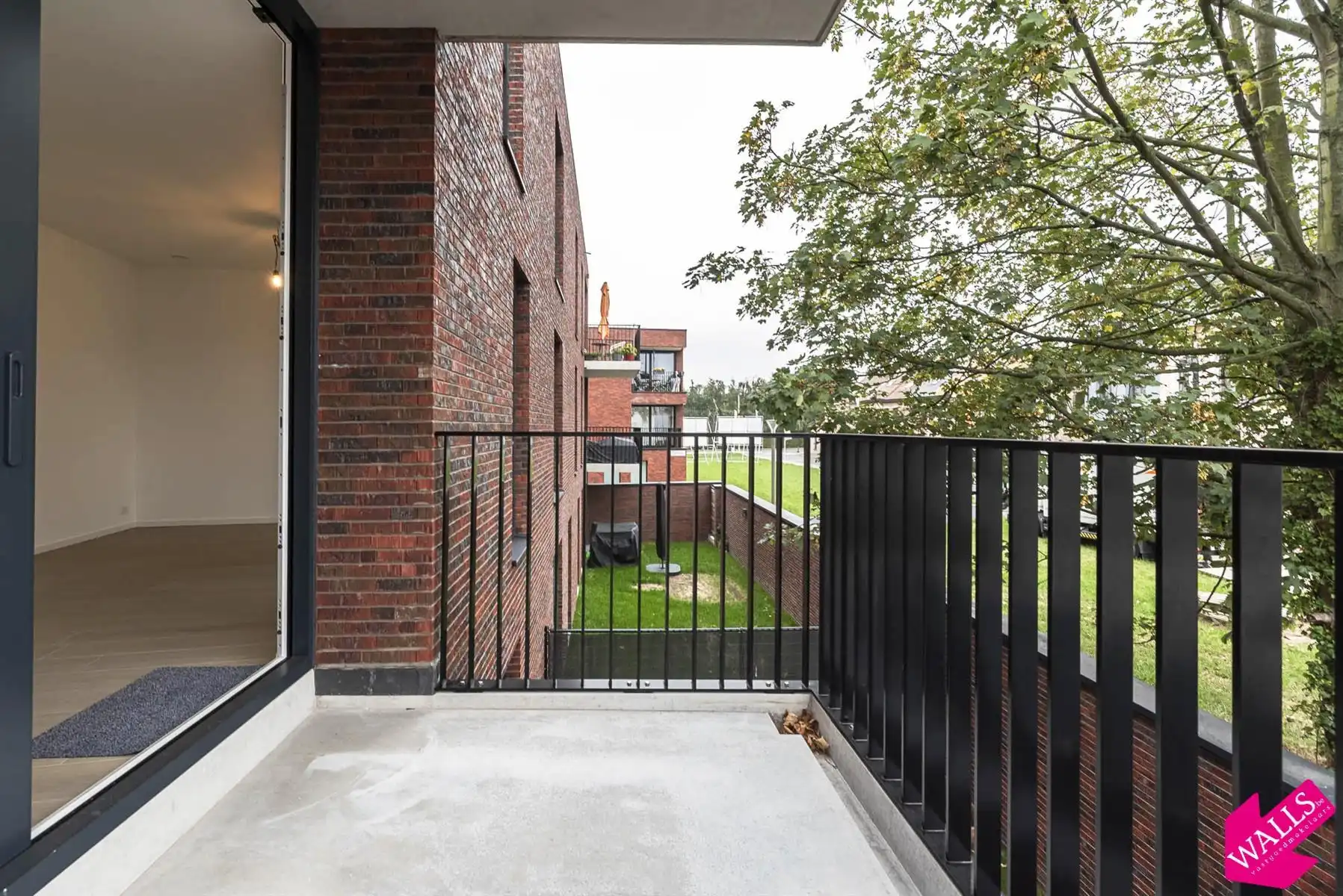 Energiezuinig appartement met 2 slk, terras en P nabij Boekenbergpark foto 6