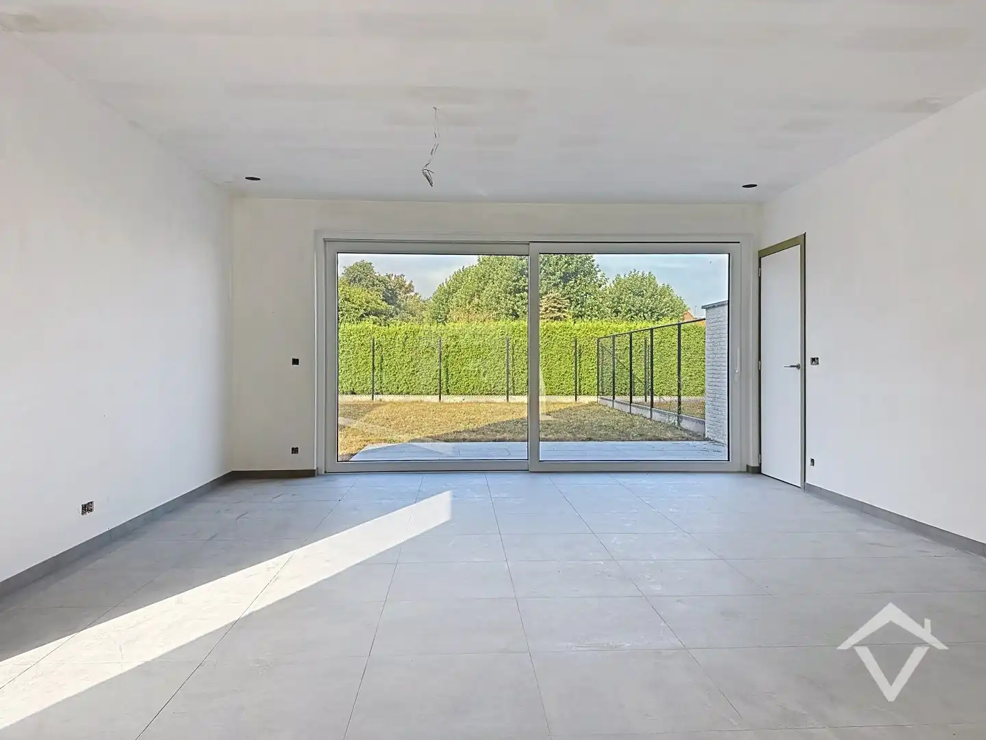 Nieuwbouwwoning met 3 slaapkamers in centrum Koekelare  foto 6