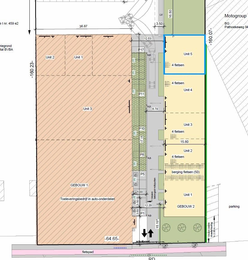 NB OPSLAGRUIMTE (237m²), met hoge sectionaalpoort en private parkeerplaats voor de deur. Op industriezone "Herdersbrug" te 8000 Brugge. foto {{pictureIndex}}