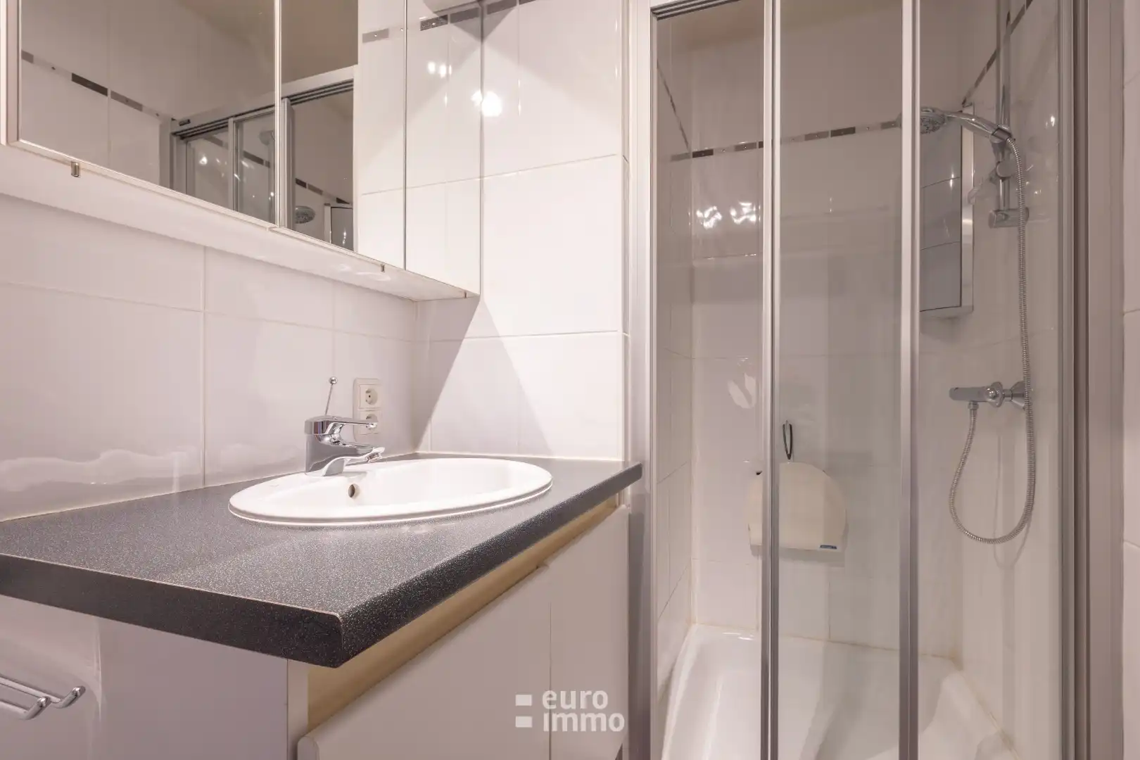 Modern appartement met 1 slaapkamer en slaaphoek in het hart van Nieuwpoort foto 8