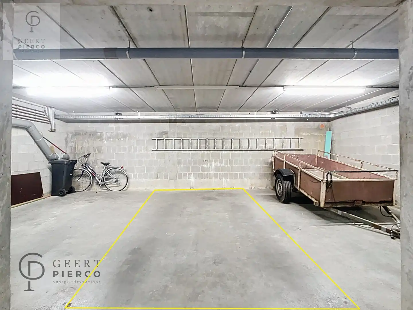 Ruim appartement met twee slaapkamers, kelder en ondergrondse staanplaats. foto 17