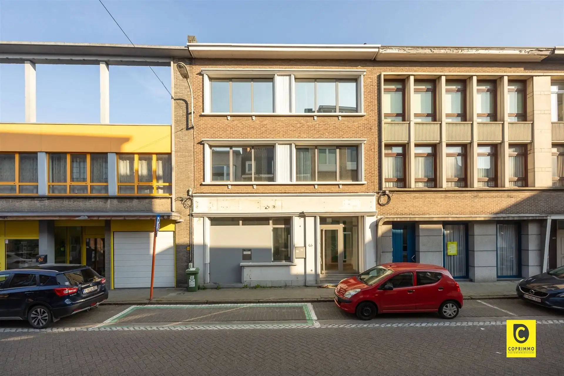 Handelspand in centrum van Niel  foto {{pictureIndex}}