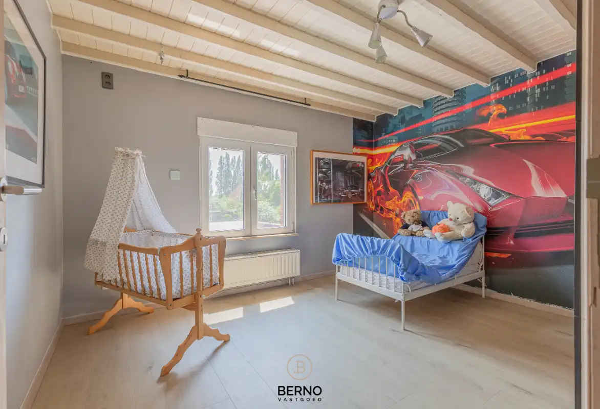 Instapklare gezinswoning op een perceel van 840 m² (weide van 1718m2) foto 11
