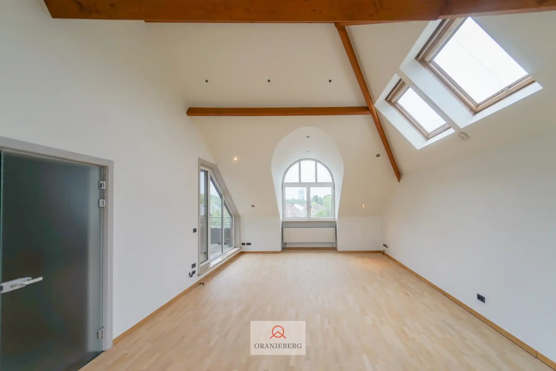 Ruim 2 slaapkamer penthouse te Zwijnaarde foto 3